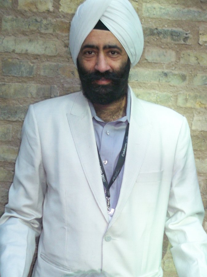 DR.MANJIT SINGH